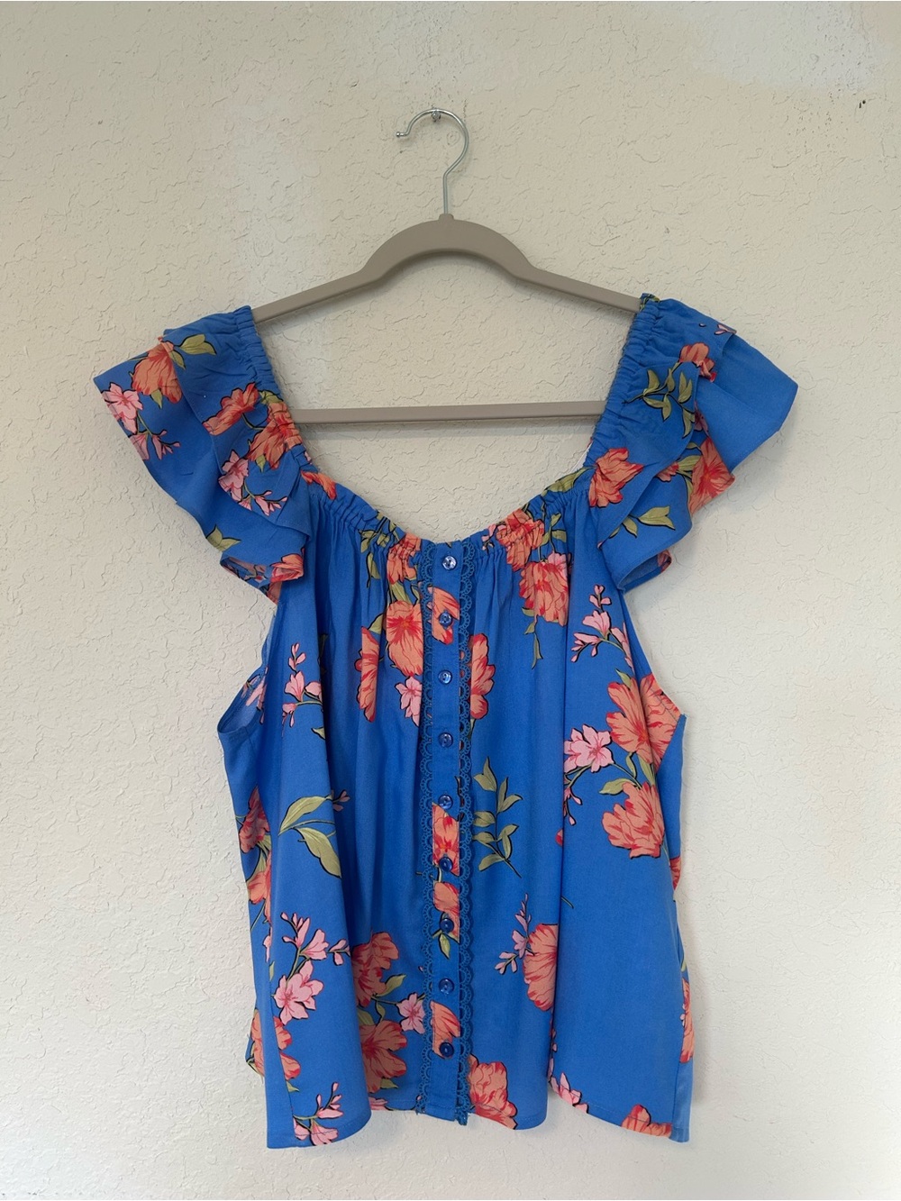 Vibrant Boho Jessica Simpson Floral Ruffle Sleeve Top in Blue Size M - Picture 2 of 7